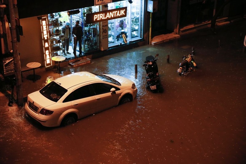 İzmir kabusu yaşıyor!.. Valilik acı haberi verdi! - Resim: 20