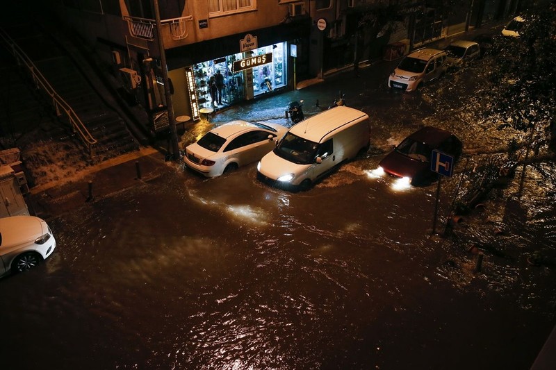 İzmir kabusu yaşıyor!.. Valilik acı haberi verdi! - Resim: 22
