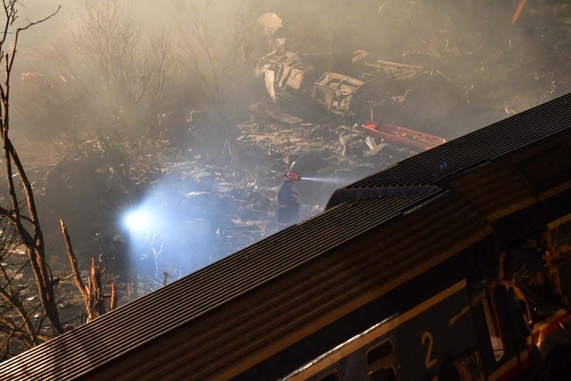 Yunanistan'da kabus gibi gece! İki tren kafa kafaya çarpıştı - Resim: 3