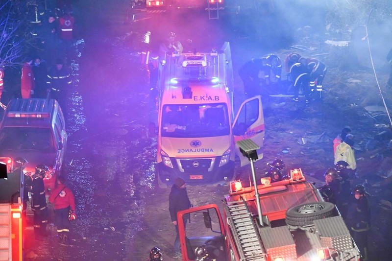 Yunanistan'da kabus gibi gece! İki tren kafa kafaya çarpıştı - Resim: 7