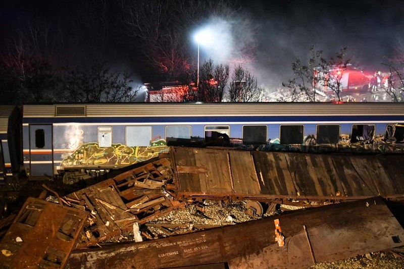 Yunanistan'da kabus gibi gece! İki tren kafa kafaya çarpıştı - Resim: 8