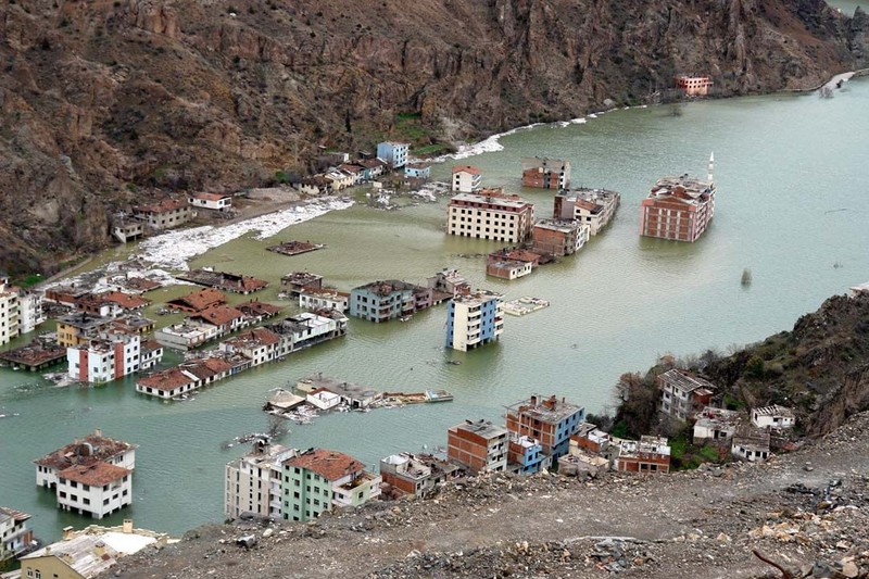 Koca bir şehir sular altında! Yusufeli'ne son bakış! "Ağlamamak için kendimi zor tutuyorum" - Resim: 6