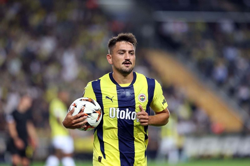 Ali Koç’un rekor transferiydi! Fenerbahçe’nin 15 milyon eurosu çöp oldu! Mourinho yıldız futbolcunun kesinlikle gönderilmesini istiyor - Resim: 4