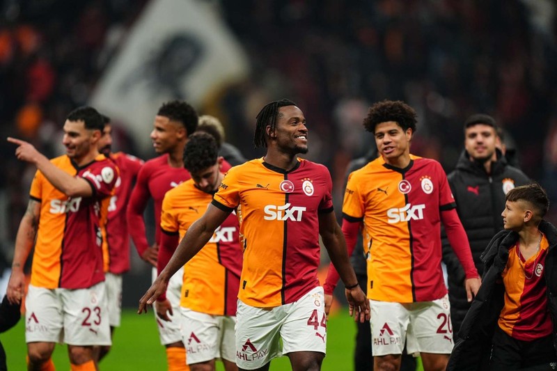 Fransızlar duyurdu! Galatasaraylıları üzecek Osimhen gelişmesi! Transfer için dünya devi harekete geçti - Resim: 2