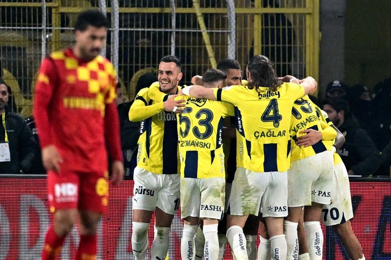 Derbiyi kim yönetecek? Dünyaca ünlü hakemden Ersin Düzen’e açıklama! “Galatasaray- Fenerbahçe derbisinde görev yaparım” - Resim: 1