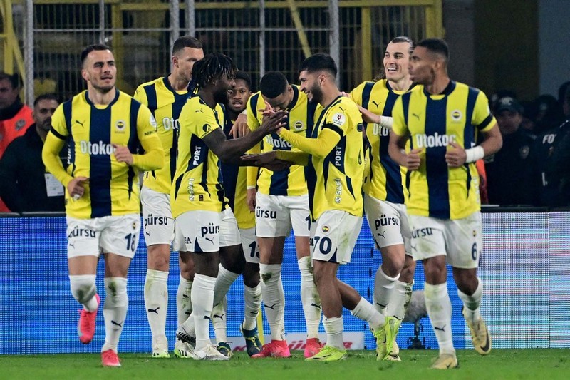 Derbiyi kim yönetecek? Dünyaca ünlü hakemden Ersin Düzen’e açıklama! “Galatasaray- Fenerbahçe derbisinde görev yaparım” - Resim: 2