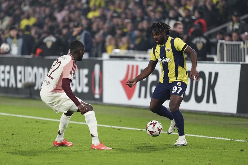 Transfer tamamlandı! Fenerbahçe’den gidecek 5.futbolcu belli oldu! 4 milyon euro cepte kalacak, 2 milyon euro kasaya girecek - Resim: 5