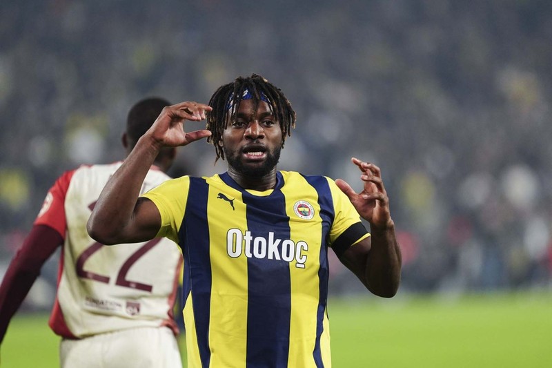 Transfer tamamlandı! Fenerbahçe’den gidecek 5.futbolcu belli oldu! 4 milyon euro cepte kalacak, 2 milyon euro kasaya girecek - Resim: 7