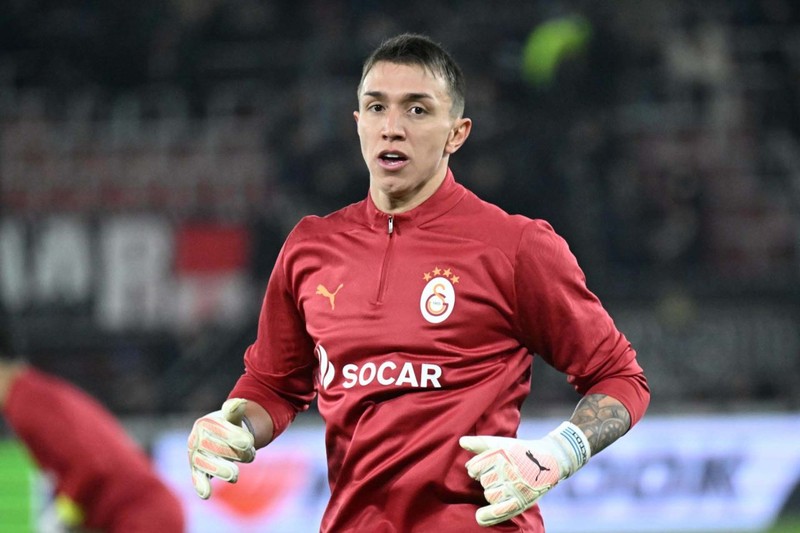 Galatasaray'da Muslera'yı kızdıran soru! Röportajı yarıda bırakıp gitti - Resim: 4