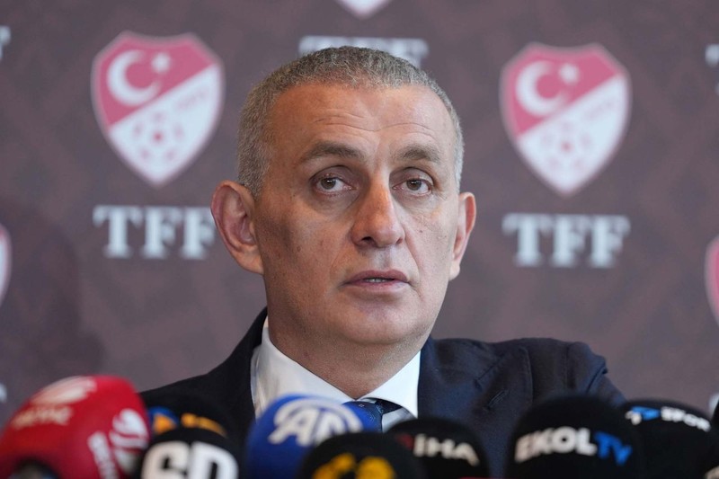 Galatasaray’dan yabancı hakem kararı! TFF’ye bildirildi! O hakemi istemediler - Resim: 2