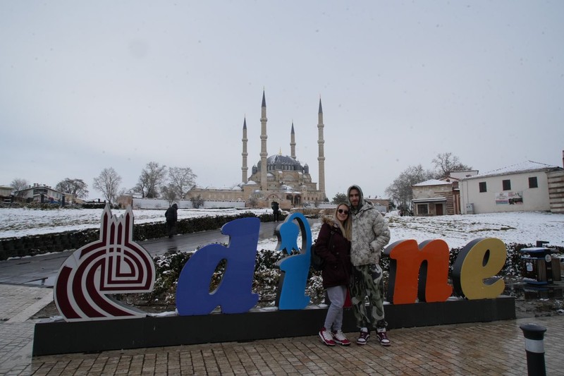 Edirne'de kar yağışı etkili oldu. Selimiye Camii karla kaplandı. O anlar havadan görüntülendi - Resim: 2