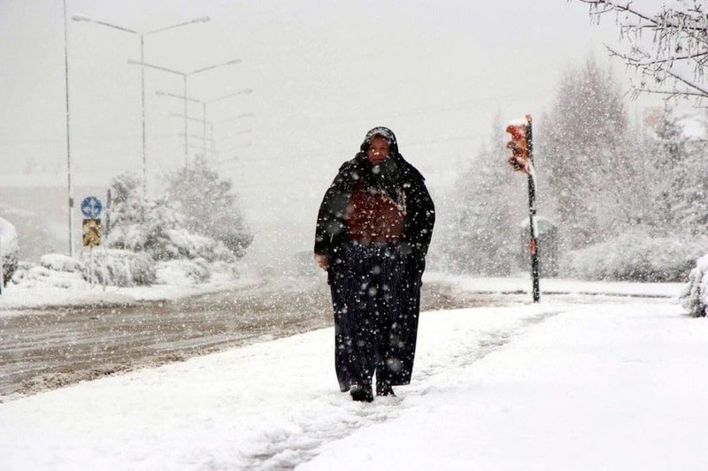 Sibirya soğuklarının etkili olduğu Sivas'ın o ilçesinde termometre rekoru kırıldı. -30 derecede hayat durdu - Resim: 4