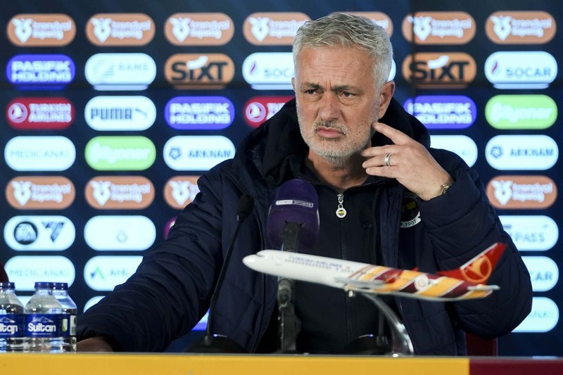 Galatasaray tepki göstermişti! Jose Mourinho’nun ‘maymun’ benzetmesi dünya basınında! “Türkiye’de kaos yarattı” - Resim: 3