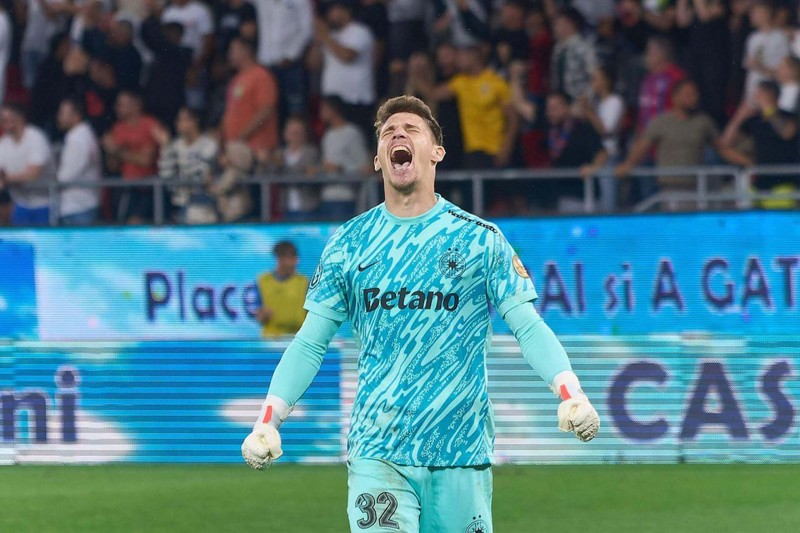 Galatasaray’da Muslera devri kapanıyor! Yeni kaleciyi duyurdular! 10 milyon euroluk yıldız transfer listesine girdi! - Resim: 4