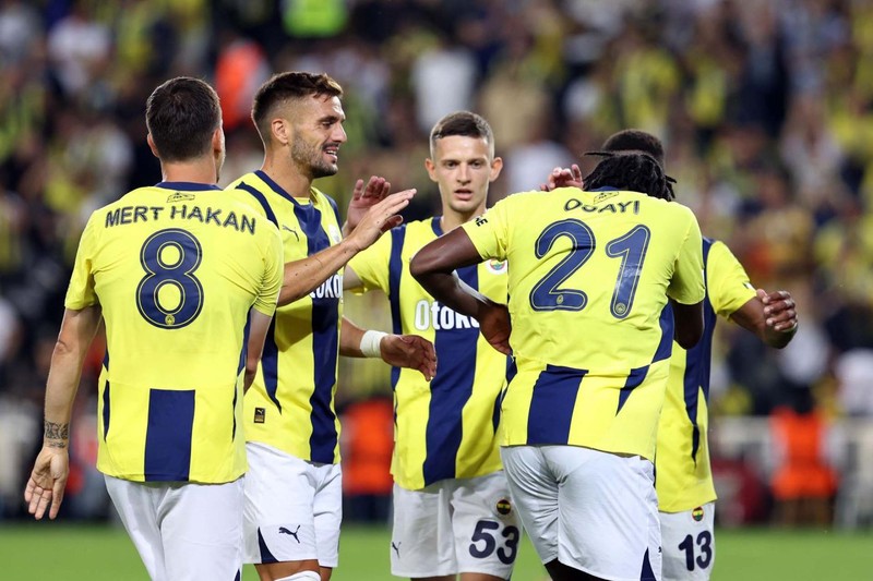 Ali Koç’tan tarihe geçecek transfer kararı! Yıldız futbolcu için 40 milyon euro istiyor! Ferdi Kadıoğlu’nu bile gölgede bırakacak - Resim: 3