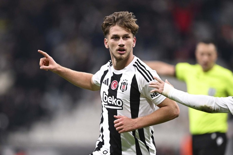 Beşiktaş’ın yıldızı transferin gözdesi oldu! Dünya devleri yarışa girdi! Serdal Adalı 20 milyon euro ve üzeri bonservis istiyor - Resim: 5