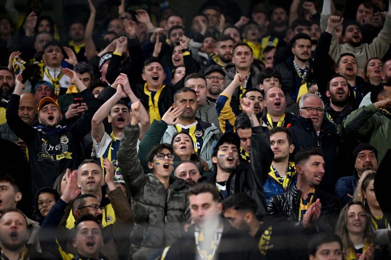 İlk kez dikkat çekti! Fenerbahçe efsanesi Volkan Demirel’den stat atmosferinde o detayı eleştirdi! “Bizim dönemimizde bu kadar değildi” - Resim: 7