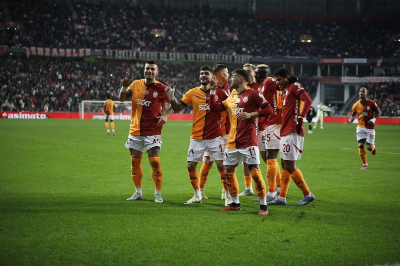 Transferi için 30 milyon euro ödenmişti! Galatasaray yeni hamlesini duyurdular! Girişimler başladı - Resim: 2