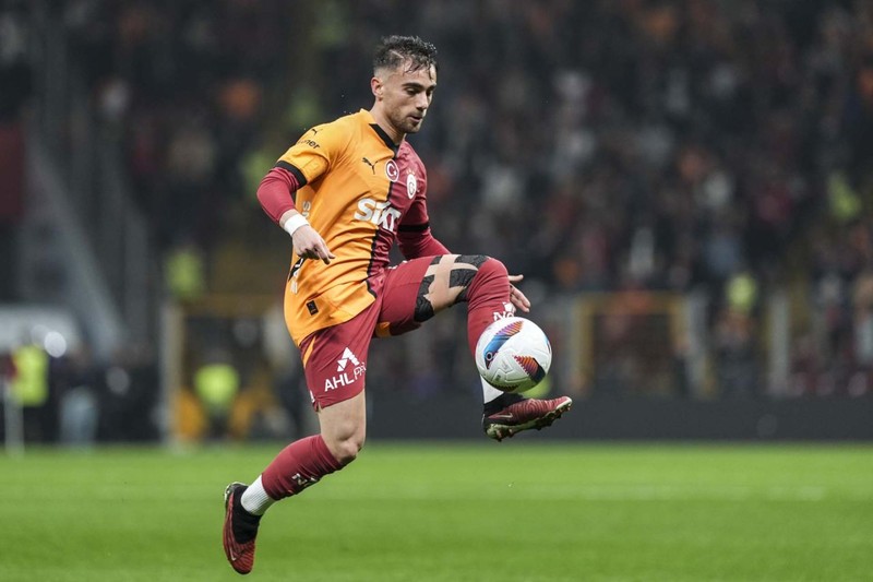 Okan Buruk’un Galatasaray’a hediyesiydi! Sözlü olarak anlaşmaya varıldı! 2, 2.5 milyon euro maaş kazanacak - Resim: 4