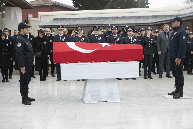 Arka Sokaklar'da seyirciyi ağlatan veda! 19 sezonluk hikaye sona erdi - Resim: 2