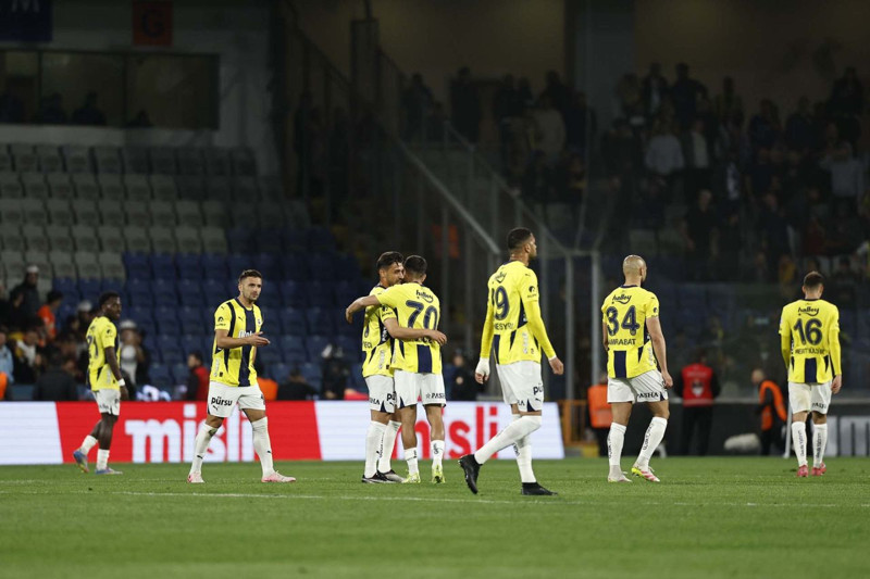 Kimyası uyuşmadı! Yıldız futbolcu sezon sonu Fenerbahçe’den gidiyor! “Transferi yüzde 100’e yaklaştı” - Resim: 1