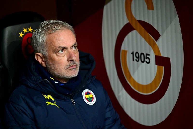 Fenerbahçe’de Jose Mourinho dönemi bitiyor! Yeni takımıyla ön anlaşma sağladı! Ali Koç ile ayrılık için masaya oturacak - Resim: 6