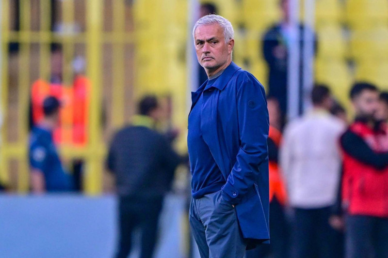 Başarısızlığın faturası çıktı! Fenerbahçe’nin 40 milyon eurosu çöpe gitti! 3 yeni transfer sezonu sonu gönderilecek! - Resim: 2