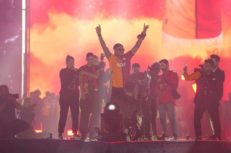 Şampiyonluk cepleri doldurdu! Galatasaray 8 günde para bastı! Kasaya giren rekor para dudak uçuklattı - Resim: 4