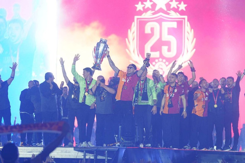 Şampiyonluk cepleri doldurdu! Galatasaray 8 günde para bastı! Kasaya giren rekor para dudak uçuklattı - Resim: 6