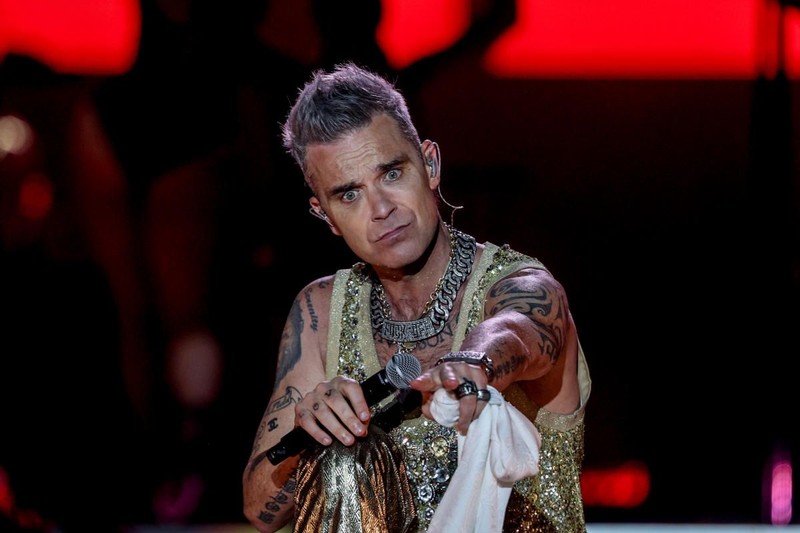Dünyaca ünlü pop yıldızı Robbie Williams İstanbul'a geliyor! Sahne yeri ve tarihi belli oldu! - Resim: 4