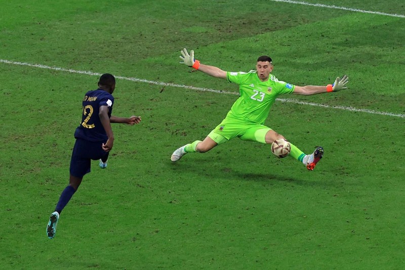 Galatasaray’dan kaleci bombası! 20 milyon euroluk yıldız için görüşmeler hızlandı! Gelirse Muslera’yı unutturur - Resim: 6