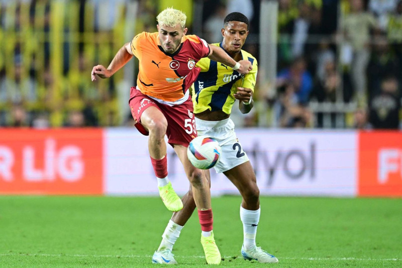 Galatasaray’da kritik karar! Dursun Özbek, 30 milyon euroluk yıldızın kalması için devreye girdi! İlk adımı attı - Resim: 7