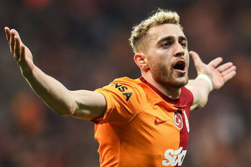 Galatasaraylı Barış Alper Yılmaz'ın çapkınlık turu! Gecelerde sarışın kadınla görüntülendi - Resim: 1