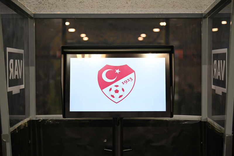 Futbolda kurallar sil baştan değişiyor! Penaltılarda artık o uygulama yok! IFAB düğmeye bastı! - Resim: 3