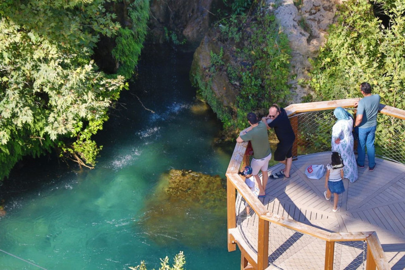 Konya’da doğayla serin kaçış rotası olan Yerköprü Şelalesi yazın en çok ziyaret edilen noktası oldu - Resim: 1