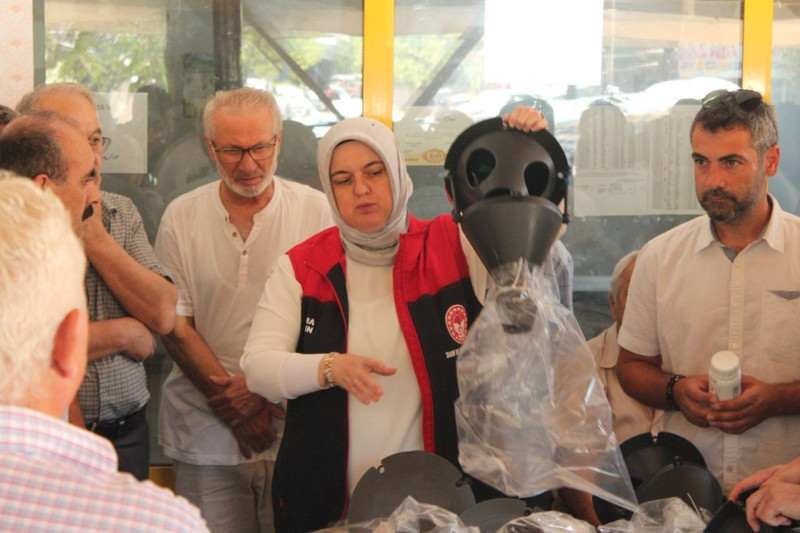 Düzce’de tarlalara yayılan tehlikeye karşı binlerce üreticiye ilaç ve tuzak desteği - Resim: 1