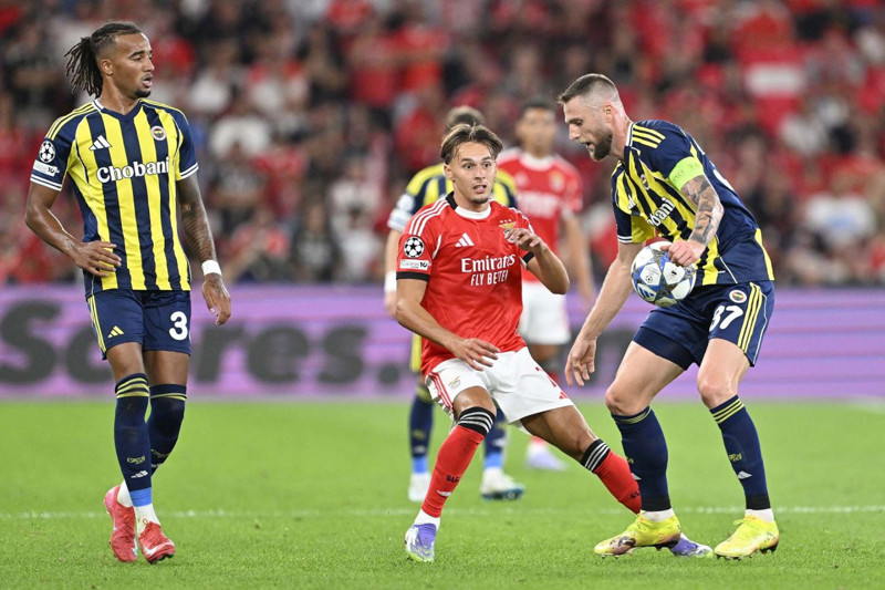 Benfica yenilgisi her şeyi değiştirdi! Fenerbahçe dev gelirden oldu! - Resim: 5