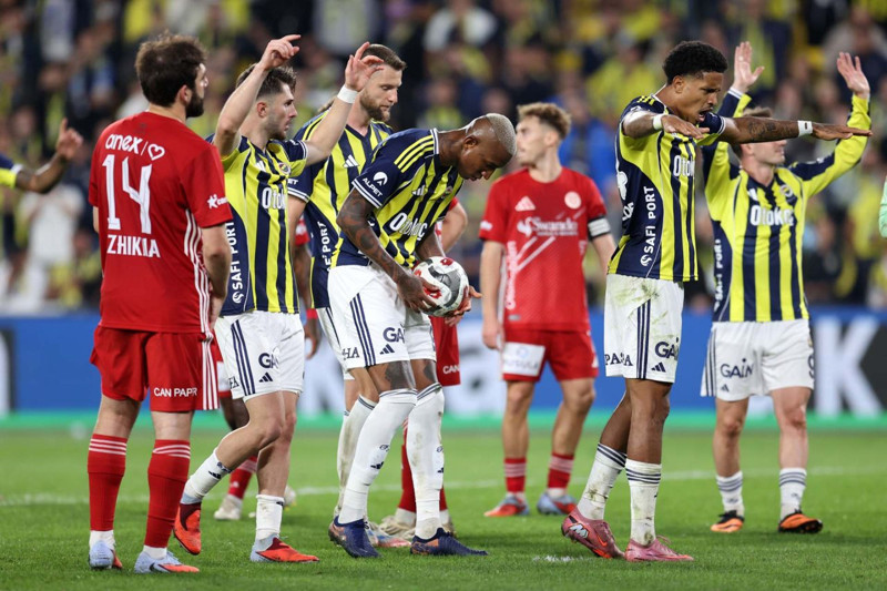 Kâbus sürüyor! 21 milyon euroluk yıldızdan Fenerbahçe’ye kötü haber! - Resim: 1
