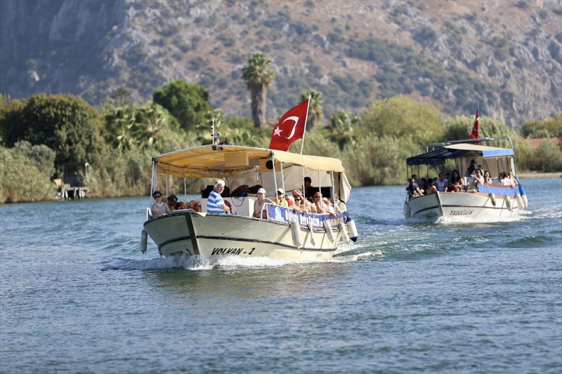 Muğla’nın Dalyan Kanalı ekimde turist akınına uğradı! Labirenti andıran güzellik büyüledi - Resim: 9