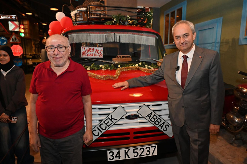 Yeşilçam'ın efsanesi yüz felci geçirmişti! İlyas Salman'ın son hali ortaya çıktı - Resim: 4