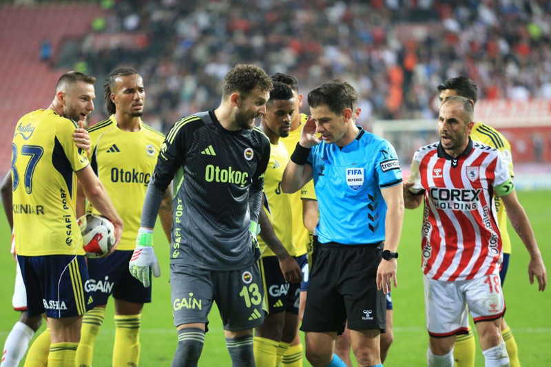 Fenerbahçe’de Tedesco neşteri vurdu! Şok rapor ortaya çıktı! 6 yıldızın bileti kesildi - Resim: 4