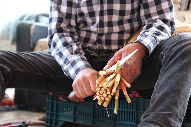 Bursa’da yarım asırlık baba mirasını sürdürüyor! Ömrü yettiğince devam edecek - Resim: 4