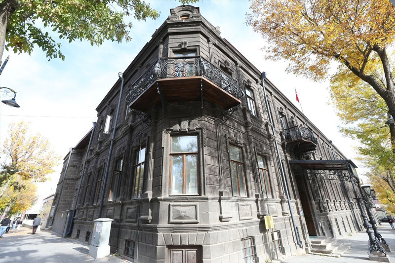 Kars’ta 140 yıl önce inşa edilen taş binalar yeniden hayat buldu! Baltık mimarisi kenti masalsı bir görünüme bürüdü - Resim: 4