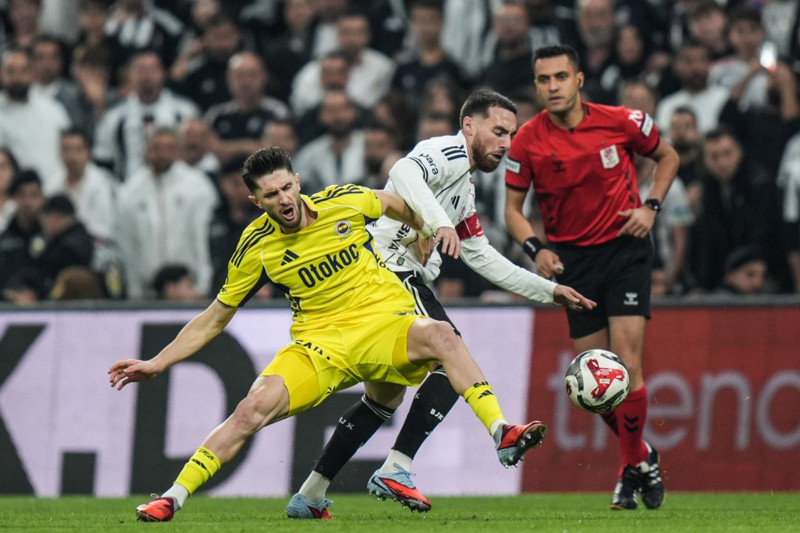 Fenerbahçe yenilgisi bardağı taşırdı! Beşiktaş’ta “yönetim istifa” sesleri - Resim: 13