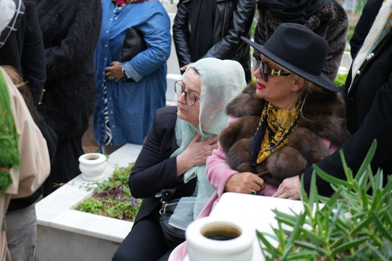 Yeşilçam'ın efsane ismi Banu Alkan'ın acı günü! Gözyaşlarına boğuldu! "Meleğimi kaybettim" - Resim: 7