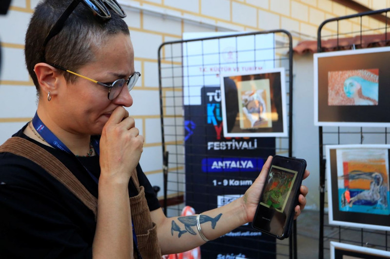 150'ye yakın eseri vardı! İranlı ressamı Antalya'da isyan ettiren olay - Resim: 4