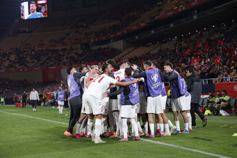 A Milli Takım İspanya'dan puanla döndü! İşte play-off turundaki muhtemel rakiplerimiz - Resim: 5