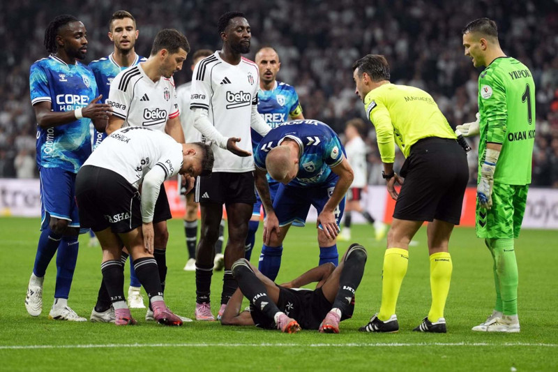 Beşiktaş'tan şaşkına çeviren karar! 41.5 milyon euroluk yıldızın bileti kesildi! Yeni transfer gidiyor! - Resim: 2