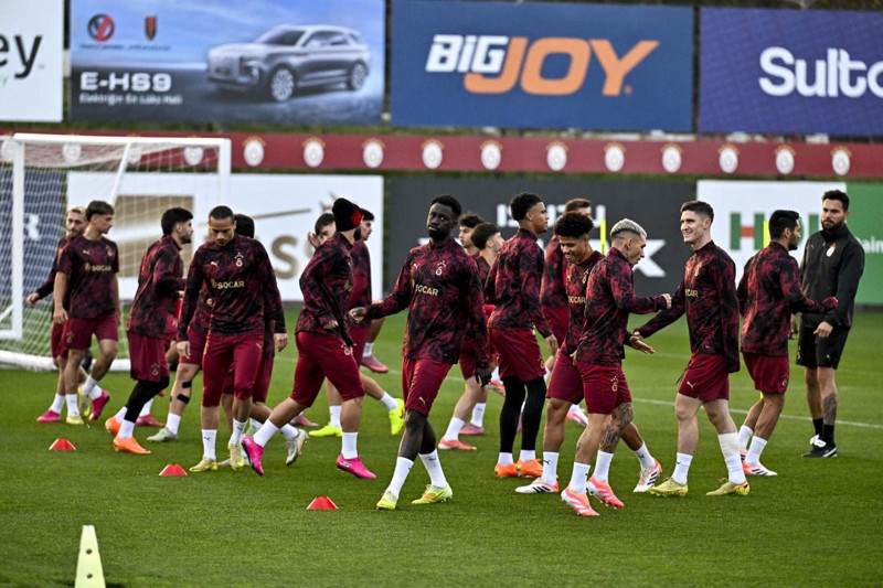 Okan Buruk'tan Fenerbahçe derbisi öncesi futbolculara kritik uyarılar! 2 detaya vurgu yaptı! - Resim: 4