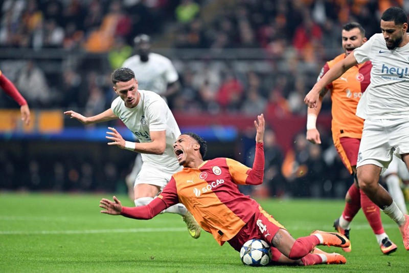 Galatasaray’da sakatlık kâbusu bitmiyor! 9 milyon euroluk yıldızdan kötü haber! 3 kritik maçı kaçıracak! - Resim: 9